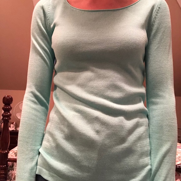 Cute sweater! - Picture 2 of 2